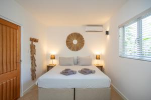 Postel nebo postele na pokoji v ubytování Villa Zarza + 37 fotografií