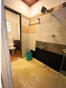 Ένα μπάνιο στο Hillview Rental 2BK with balcony
