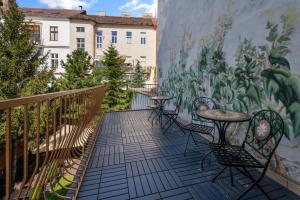 Balkón nebo terasa v ubytování Downtown Bratislava B&B
