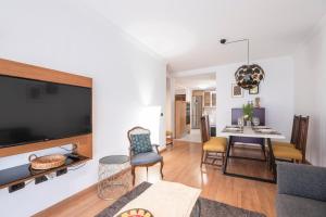 A seating area at La Minilla Suite