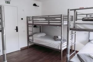Postel nebo postele na pokoji v ubytování Middle Point