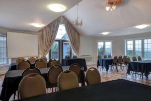 Konferenční prostory v ubytování Days Inn by Wyndham Edmundston