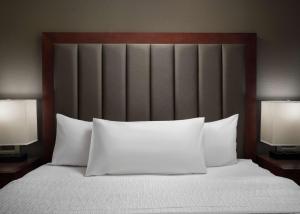 Postel nebo postele na pokoji v ubytování Homewood Suites by Hilton Somerset