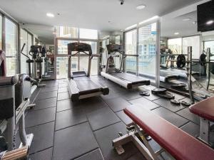 Fitness centrum a/nebo fitness zařízení v ubytování StoneTree - DEC Tower 2 Studio - Dubai Marina