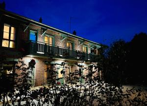 Budova, v ktorej sa ubytovanie bed & breakfast nachádza