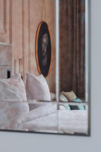 Letto o letti in una camera di San Domenico Palace, Taormina, A Four Seasons Hotel