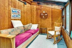 Gallery image of Canandaigua Getaway with Deck and Sunroom! in Canandaigua