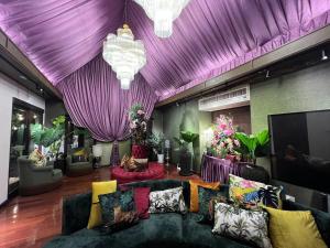 Posezení v ubytování Bangkok City Centre Luxurious Villa
