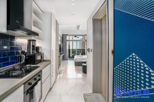 Kuchyň nebo kuchyňský kout v ubytování Midtown Luxury:Dubai Mall 10 min