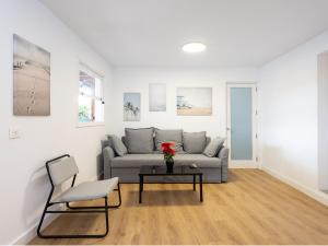 Część wypoczynkowa w obiekcie Live Tata Casa con jardin y vistas