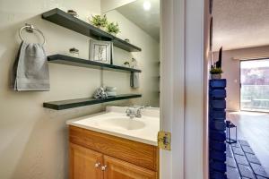 Fotografie z fotogalerie ubytování 1 Mi to Museum Pet-Friendly Prescott Condo v destinaci Prescott + 20 fotografií