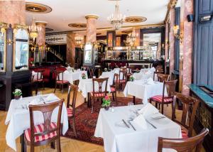 Restoran atau tempat lain untuk makan di Danubius Hotel Astoria City Center