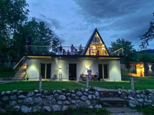 Φωτογραφία από το άλμπουμ του Brvnara Riva σε Niš