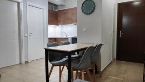 Fotografie z fotogalerie ubytování Rock & Roll 1 - Modern apartment in Trikala v destinaci Tríkala