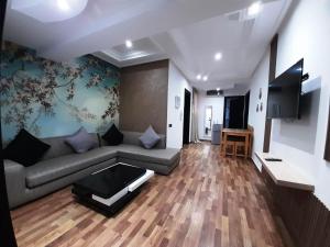 TV a/nebo společenská místnost v ubytování Balcon Bleu
