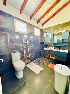 Ванна кімната в Villa senseo