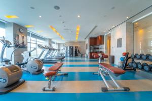 Fitness centrum a/nebo fitness zařízení v ubytování Pullman Saigon Centre