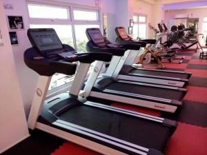 Fitness centrum a/nebo fitness zařízení v ubytování 2BR condo at Kandi tower 2