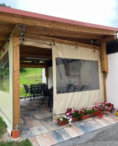 Budova, kde se apartmán nachází