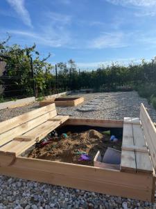 A garden outside Meditrine