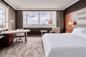 Posteľ alebo postele v izbe v ubytovaní The Westin Warsaw