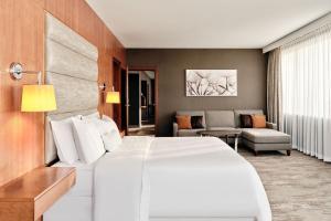 Posteľ alebo postele v izbe v ubytovaní The Westin Warsaw