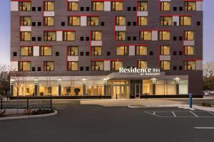 a rendering of the reserve inn at night at Residence Inn by Marriott New York JFK Airport in Queens