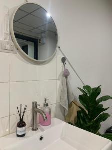 Koupelna v ubytování Marni BKK Hostel