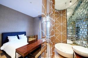 Koupelna v ubytování Hotel Groenendaal + 20 fotografií