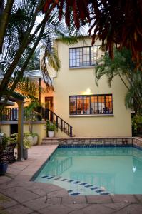 Kolam renang di atau dekat dengan Madeline Grove Bed & Breakfast