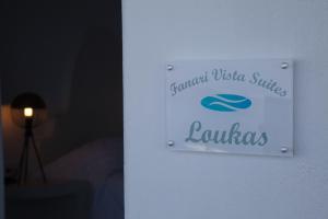 Um certificado, prêmio, placa ou outro documento exibido em Fanari Vista Suites