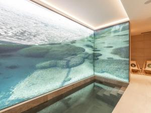 Chalet familial avec SPA et sauna a Courchevel, proche de la telecabine et des commodites. - FR-1-568-36