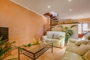 Area soggiorno di Ideal Property Mallorca - Can Ribas