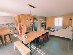 Galeriebild der Unterkunft Villa MoMa Nouvelle sur Arès in Arès + 22 Fotos