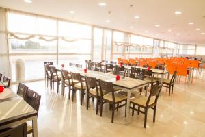 Un restaurante o sitio para comer en La Estación