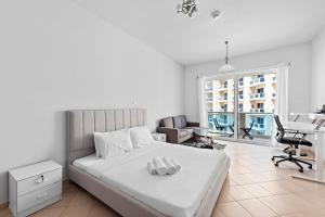 Fotografie z fotogalerie ubytování Studio APT Lago Vista Tower B v Dubaji + 10 fotografií