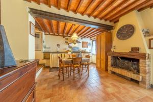 Gallery image of La Casina nel Borgo in Murlo +26 photos