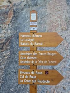 Chambre aux Gorges de Daluis的证书、奖牌、标识或其他文件