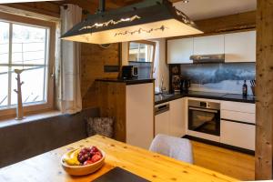 Köök või kööginurk majutusasutuses Chalet Heidi