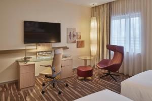 Et tv og/eller underholdning på Hilton Frankfurt Airport + 54 billeder