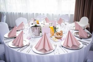 Nápoje v ubytování Hotel Victor Pruszków DeSilva