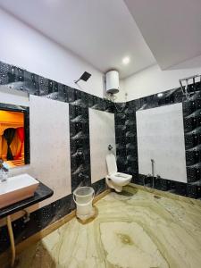 Ванна кімната в The Amar Jaisalmer