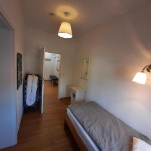 Postel nebo postele na pokoji v ubytování FeWo in Ilsenburg Waldblick, schöne Aussicht