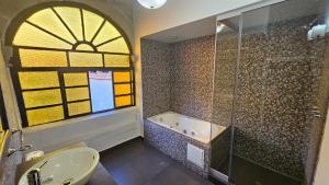 Ένα μπάνιο στο La Llave 351 Hotel Boutique +21 φωτογραφίες