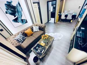 Posezení v ubytování Erawan Luxury 2B2B Condo (2卧室豪华公寓古城中心)