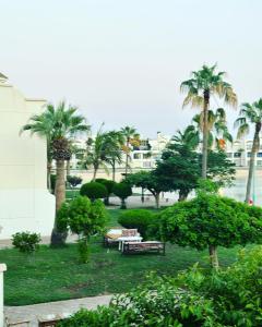 Afbeelding uit fotogalerij van درة العروس - شاطيء الحالمة - شاطيء صالح للسباحة - شاليه فاخر in Durat Alarous +44 foto's