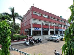 Gambar di galeri bagi Hotel Solitaire Chandigarh - 10 Mins from Railway Station di Chandīgarh