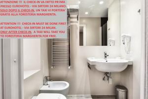 Łazienka w obiekcie Guesthouse Foresteria Margherita Milano