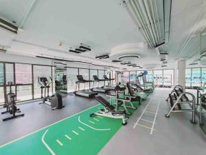 Fitness centrum a/nebo fitness zařízení v ubytování 清迈一号 The One ChiangMai 1B1B Studio 一环商业中心, 紧邻尚泰繁华