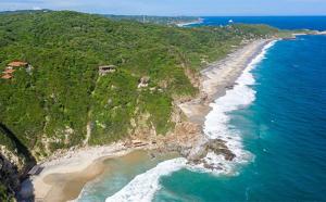 Photo de la galerie de l'établissement Gran Chicatana Spectacular Beach Front Villas, à Mazunte